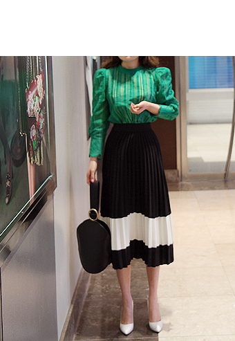 pleats skirt (black)
